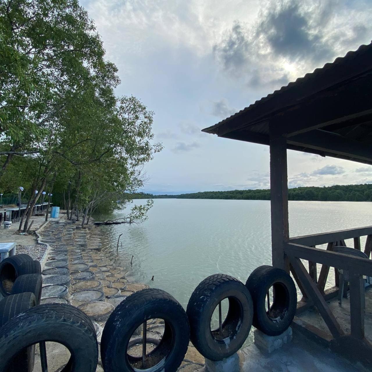 Beautiful River Kuala Pontian Rompin Homestay Kuala Rompin