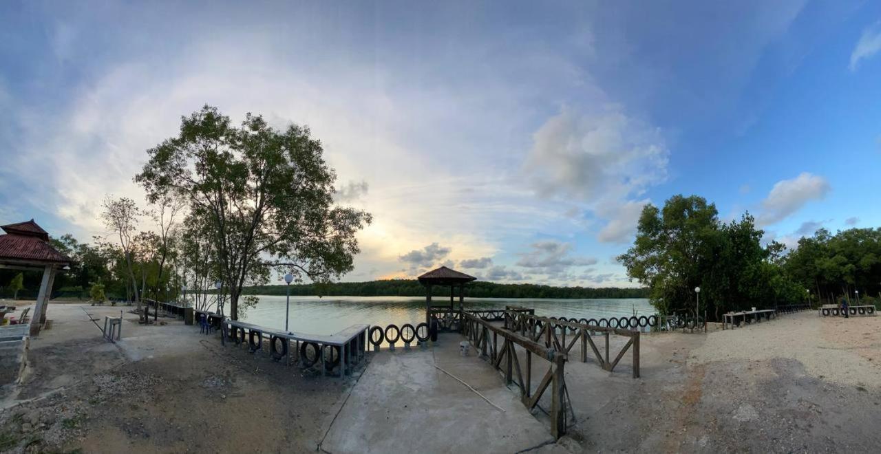 Homestay Beautiful River Kuala Pontian Rompin Kuala Rompin