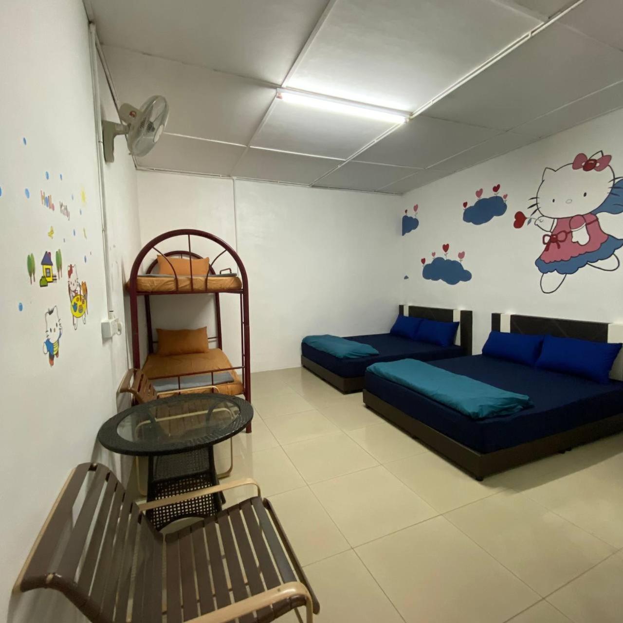 Homestay Beautiful River Kuala Pontian Rompin *